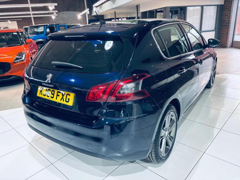 Used Peugeot 308 2020 for sale - 76467830: Photo 10