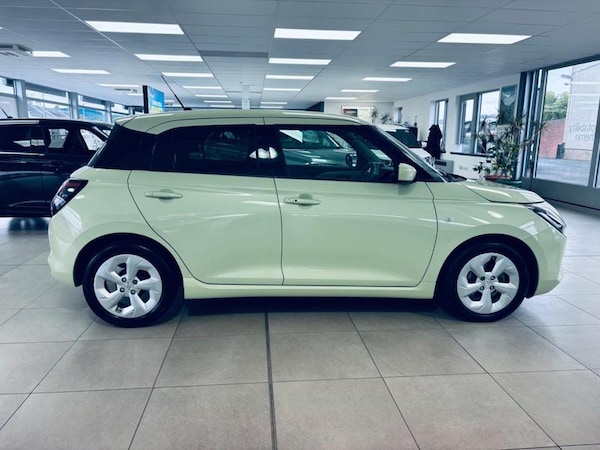 Used Suzuki Swift 2024 for sale - 76296872: Photo 11