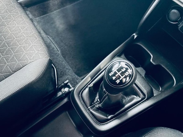 Used Suzuki Swift 2024 for sale - 76296872: Photo 44