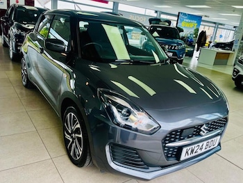 Used Suzuki Swift 2024 for sale - 76296890: Photo 2