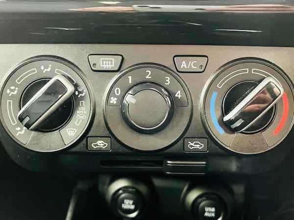 Used Suzuki Swift 2024 for sale - 76296890: Photo 40