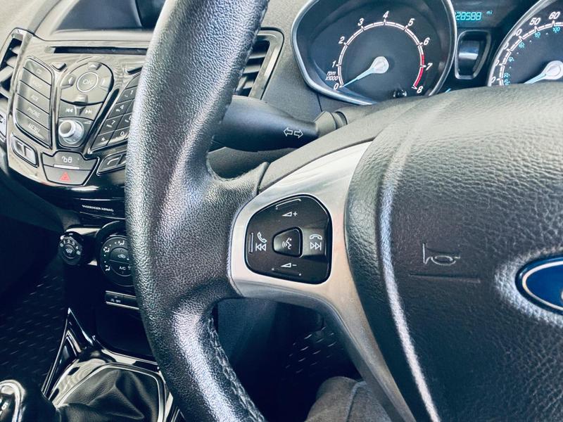 Used Ford Fiesta 2015 for sale - 76467851: Photo 32