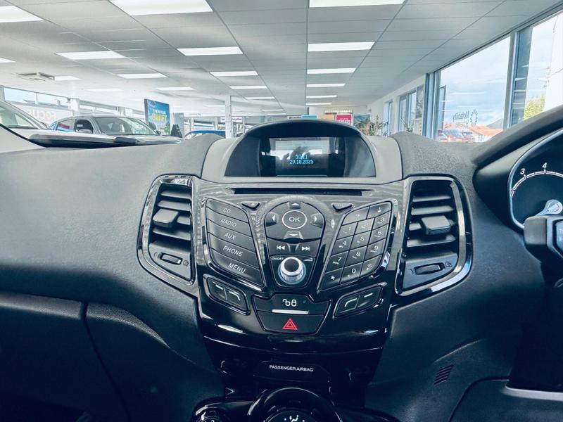 Used Ford Fiesta 2015 for sale - 76467851: Photo 37