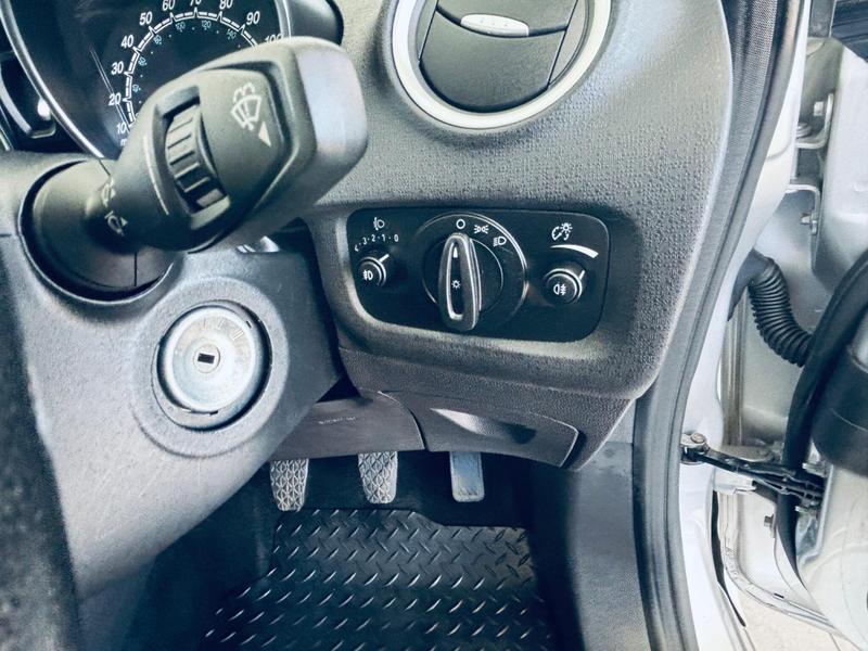 Used Ford Fiesta 2015 for sale - 76467851: Photo 43