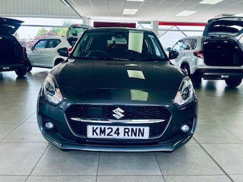Used Suzuki Swift 2024 for sale - 76296902: Photo