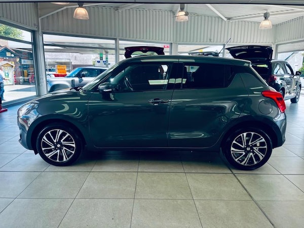 Used Suzuki Swift 2024 for sale - 76296902: Photo 6