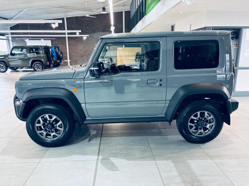 Used Suzuki Jimny for sale - 76296923: Photo 5