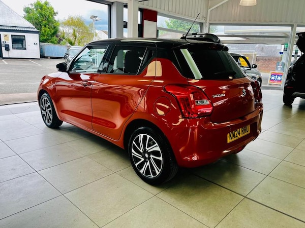 Used Suzuki Swift 2024 for sale - 76296888: Photo 6
