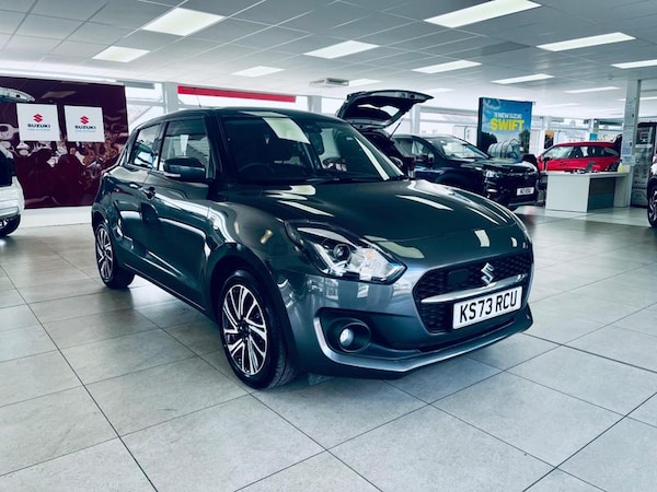 Used Suzuki Swift 2023 for sale - 76296892: Photo 2