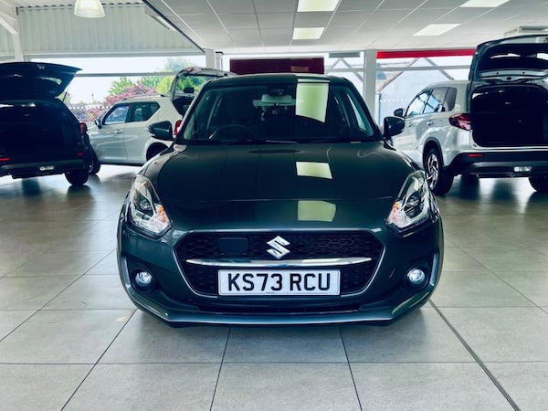 Used Suzuki Swift 2023 for sale - 76296892: Photo 3