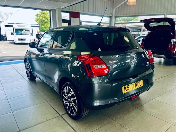 Used Suzuki Swift 2023 for sale - 76296892: Photo 5