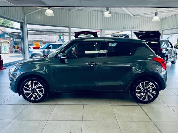 Used Suzuki Swift 2023 for sale - 76296892: Photo 6
