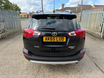 Used Toyota RAV4 2015 for sale - 78724817: Photo