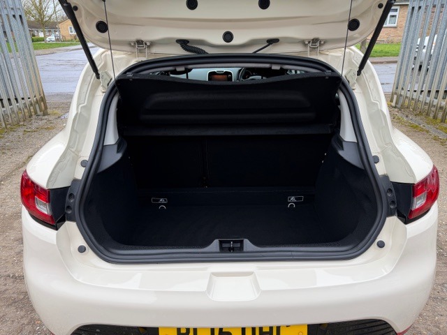 Used Renault Clio 2015 for sale - 78149511: Photo 6