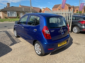 Used Hyundai i10 2013 for sale - 75535156: Photo