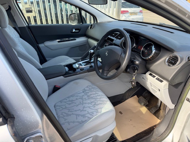 Used Peugeot 3008 2013 for sale - 77918207: Photo 7