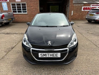 Used Peugeot 208 2017 for sale - 78925489: Photo