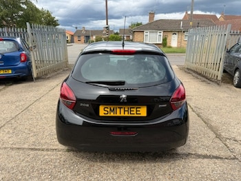 Used Peugeot 208 2017 for sale - 78925489: Photo