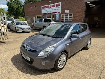 Used Hyundai i20 2011 for sale - 78927529: Photo