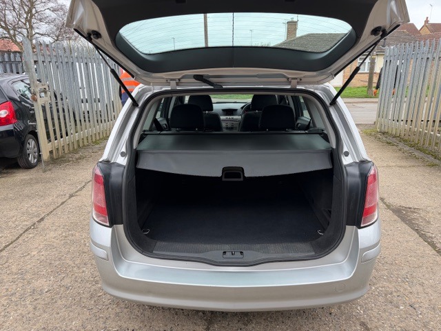 Used Vauxhall Astra 2013 for sale - 77676855: Photo 6