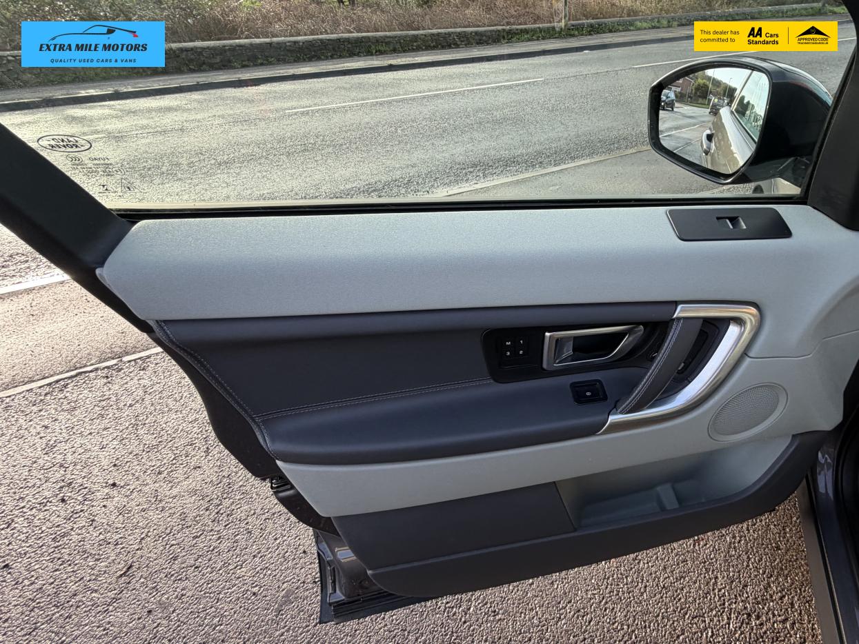 Used Land Rover Discovery Sport 2017 for sale - 77381178: Photo 10