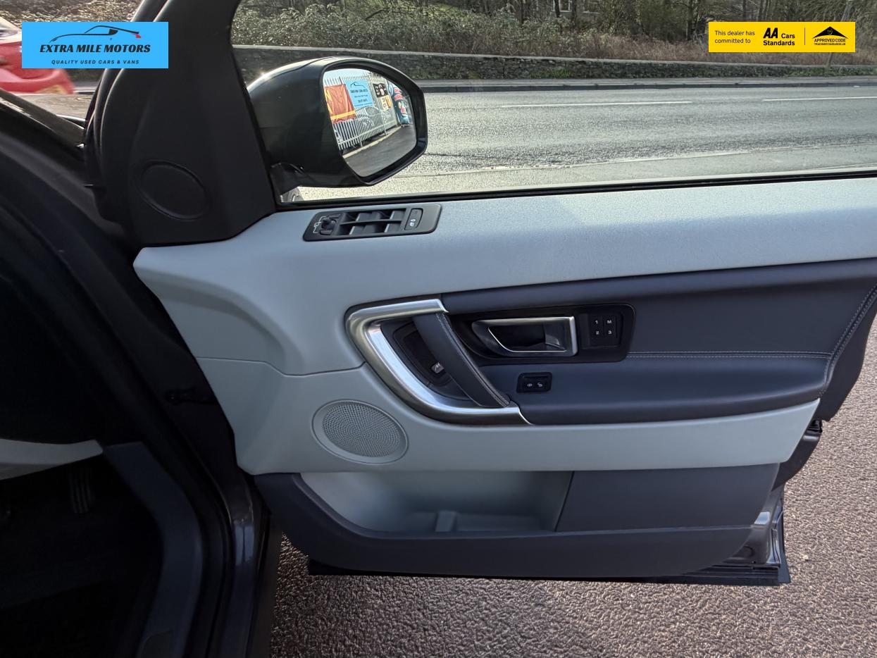 Used Land Rover Discovery Sport 2017 for sale - 77381178: Photo 24