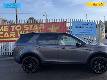 Used Land Rover Discovery Sport 2017 for sale - 77381178: Photo