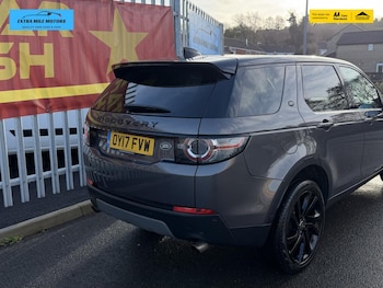 Used Land Rover Discovery Sport 2017 for sale - 77381178: Photo