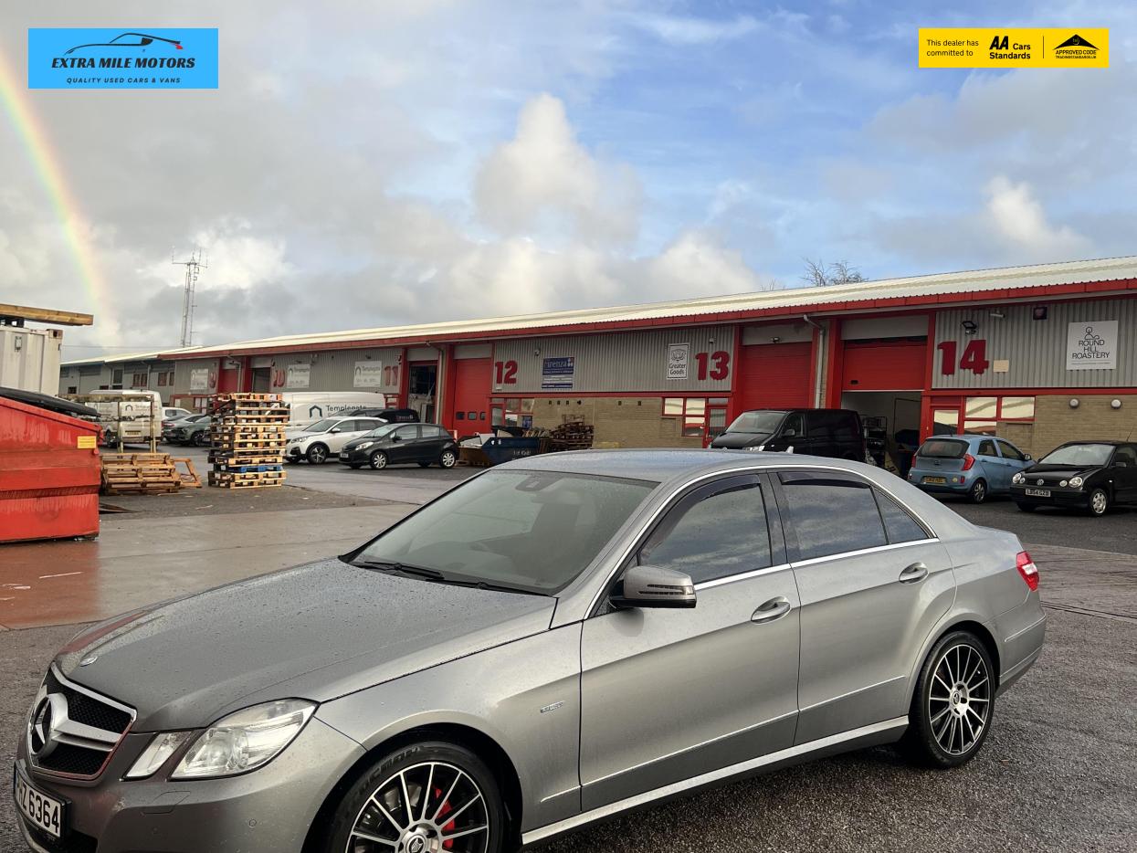 Used Mercedes-Benz E Class 2012 for sale - 77619387: Photo 2