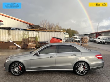 Used Mercedes-Benz E Class 2012 for sale - 77619387: Photo