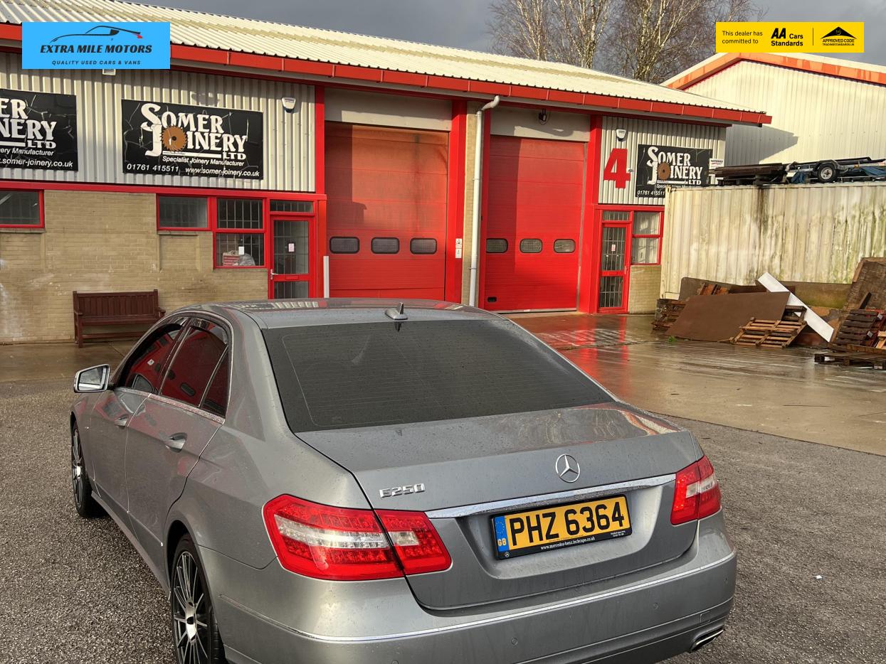 Used Mercedes-Benz E Class 2012 for sale - 77619387: Photo 5