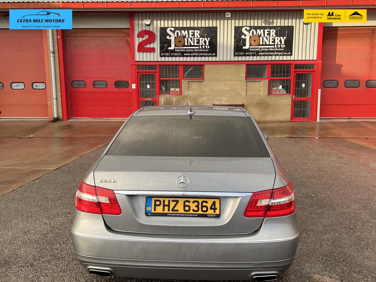 Used Mercedes-Benz E Class 2012 for sale - 77619387: Photo 6