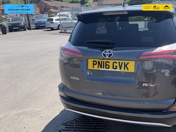 Used Toyota RAV4 2016 for sale - 79220042: Photo