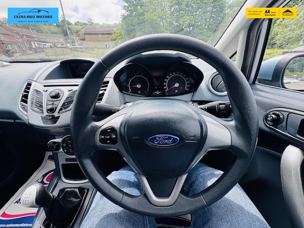 Used Ford Fiesta 2010 for sale - 74919063: Photo 11