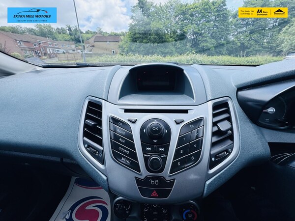 Used Ford Fiesta 2010 for sale - 74919063: Photo 12