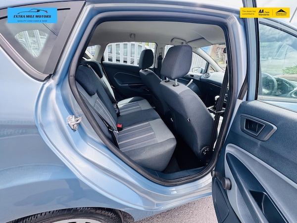 Used Ford Fiesta 2010 for sale - 74919063: Photo 21