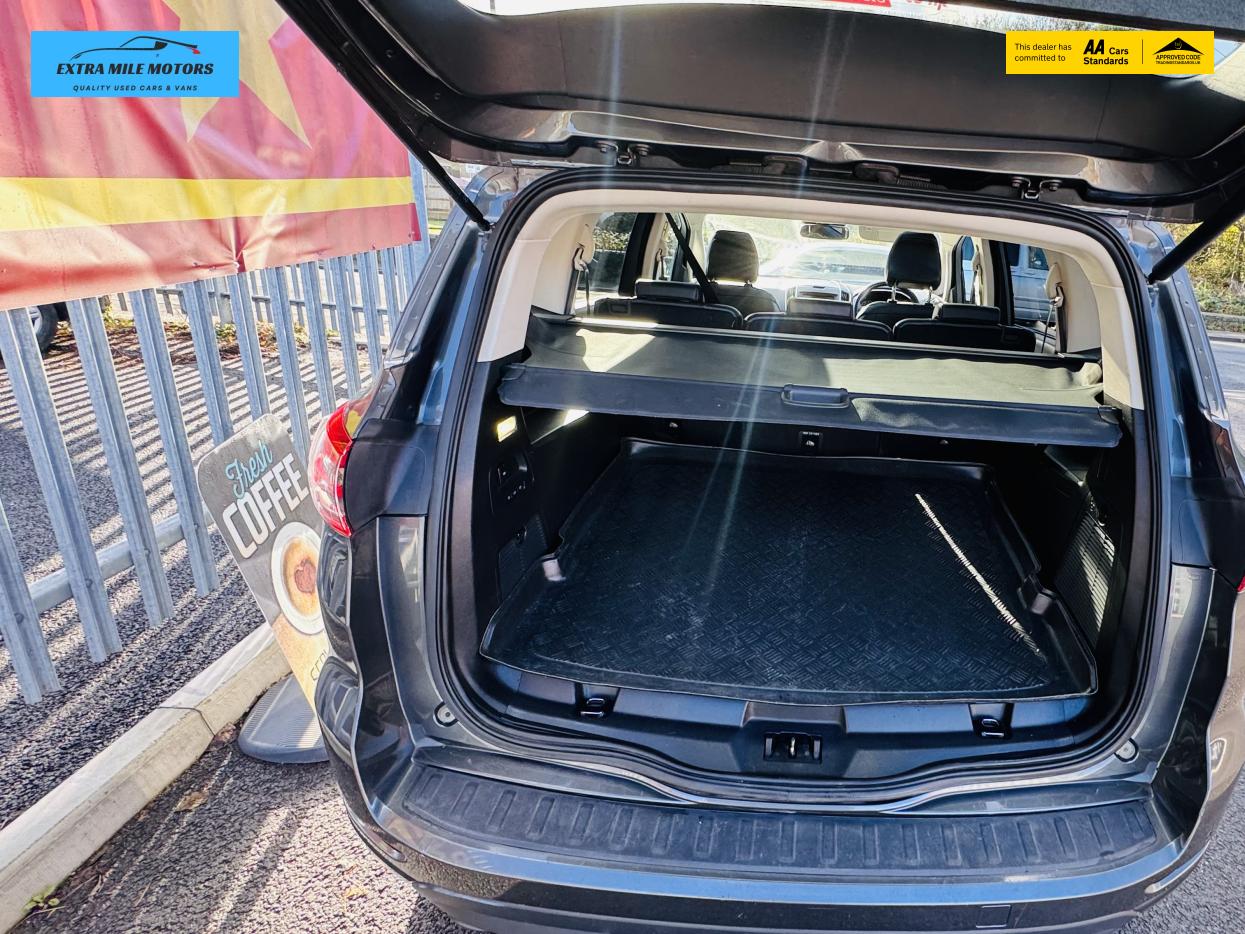 Used Ford S-Max 2015 for sale - 76519542: Photo 17