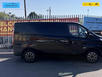 Used Ford Transit Custom 2017 for sale - 79165582: Photo