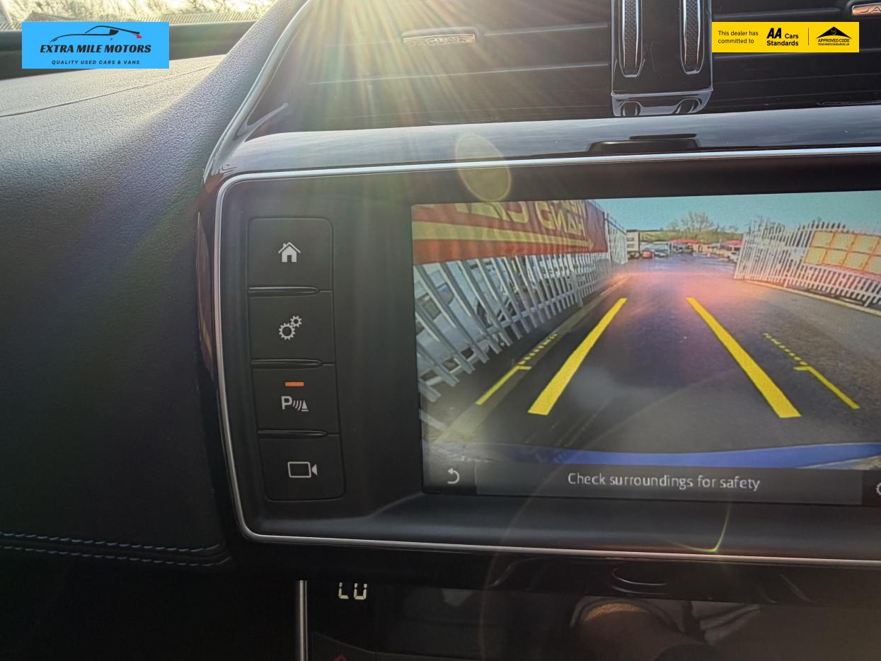 Used Jaguar XE 2016 for sale - 77381179: Photo 11