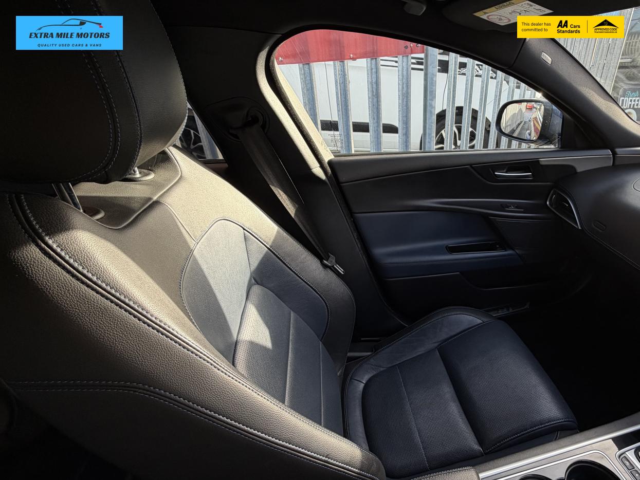 Used Jaguar XE 2016 for sale - 77381179: Photo 23