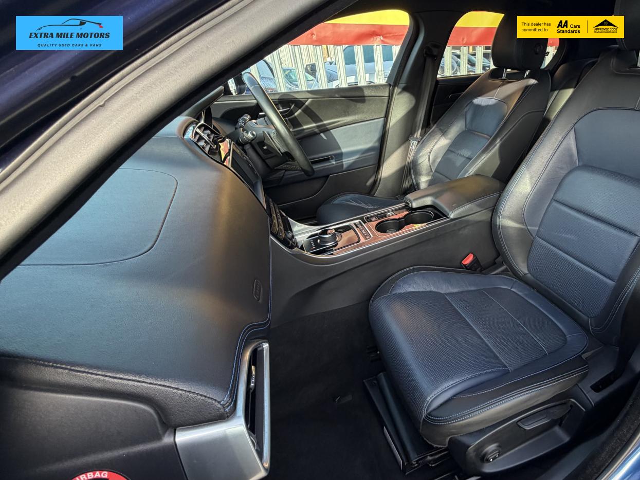 Used Jaguar XE 2016 for sale - 77381179: Photo 9