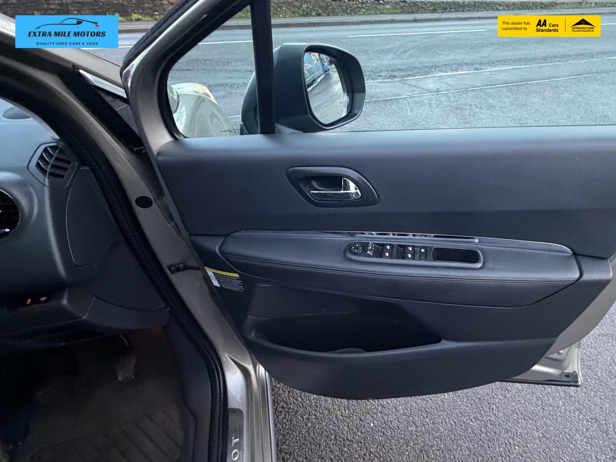 Used Peugeot 3008 2016 for sale - 77228521: Photo 21