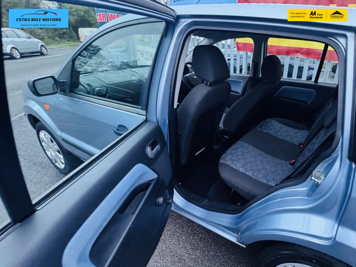 Used Ford Fusion 2005 for sale - 76722772: Photo 8