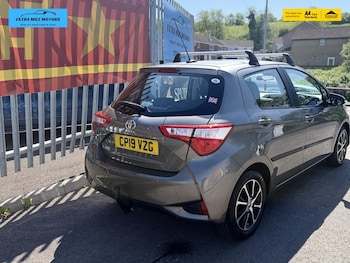 Used Toyota Yaris 2019 for sale - 78424373: Photo