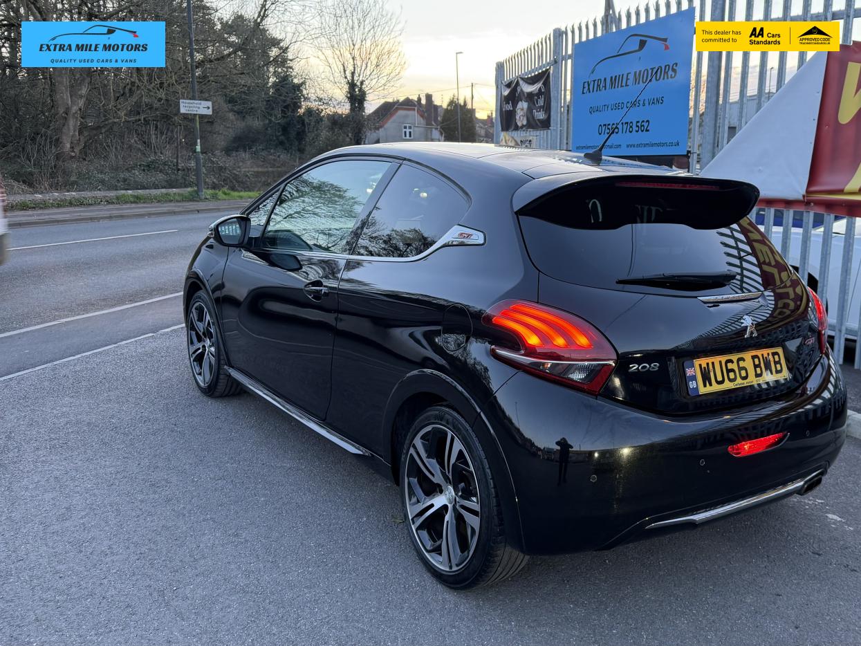 Used Peugeot 208 2016 for sale - 77721798: Photo 17