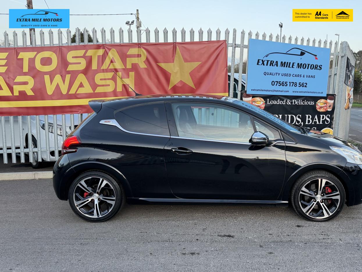 Used Peugeot 208 2016 for sale - 77721798: Photo 3