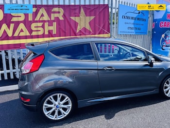 Used Ford Fiesta 2015 for sale - 75752311: Photo