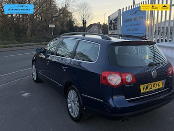 Used Volkswagen Passat 2010 for sale - 77977377: Photo