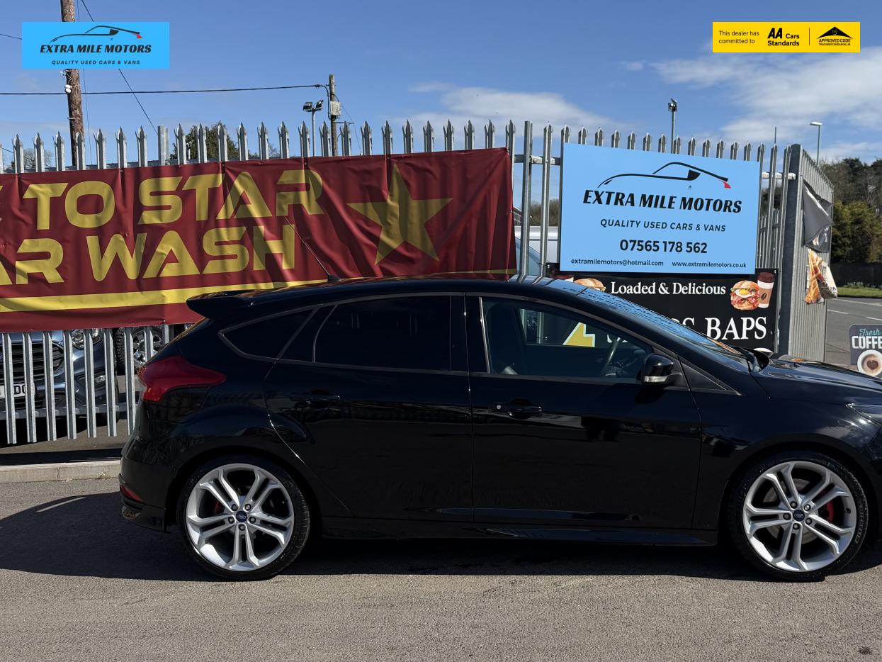Used Ford Focus 2016 for sale - 78081702: Photo 2