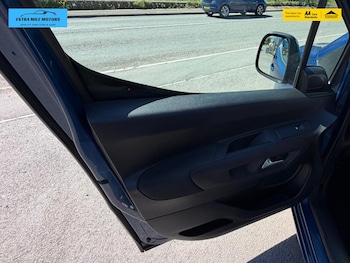 Used Vauxhall Combo Life 2020 for sale - 78374456: Photo